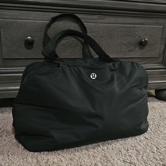Lululemon Duffel Travel Bag - Picture 7 of 7